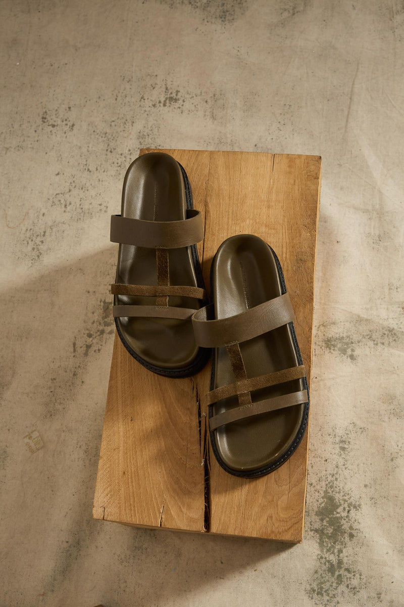 SANDALES EN CUIR IVAR - DARK AMBER BLACK